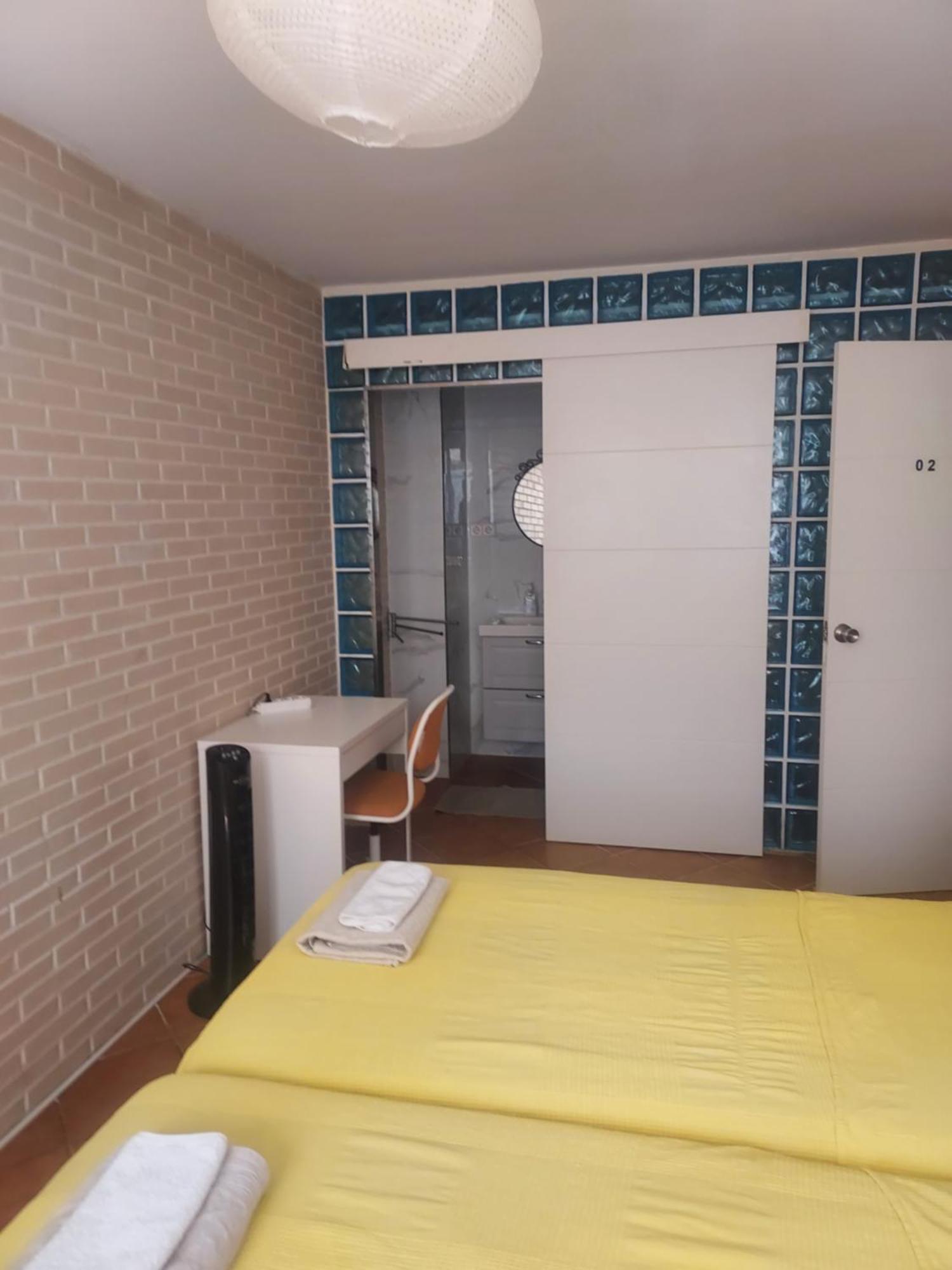 Barcelona Village Homestay Tiana Exterior foto