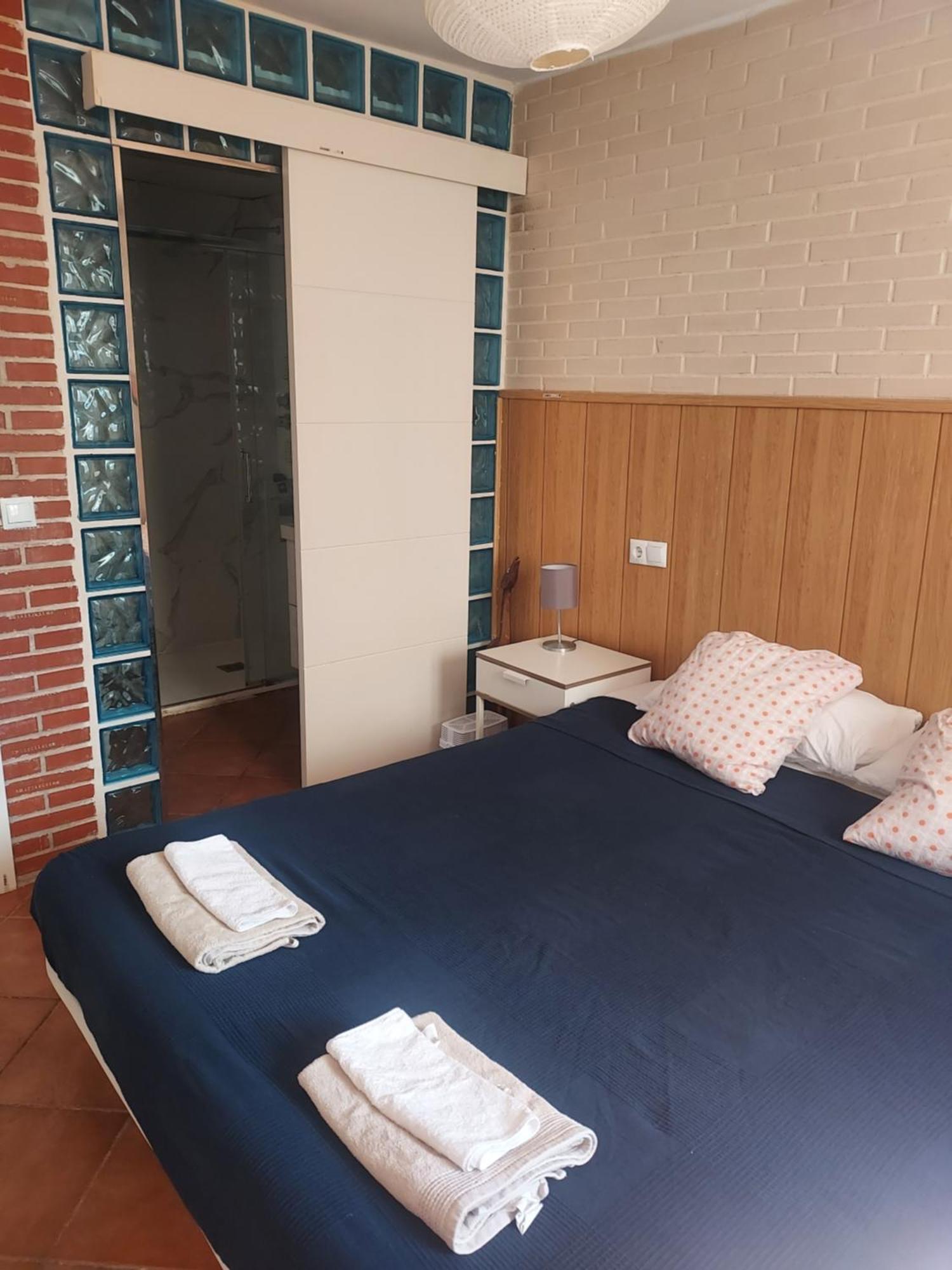 Barcelona Village Homestay Tiana Exterior foto